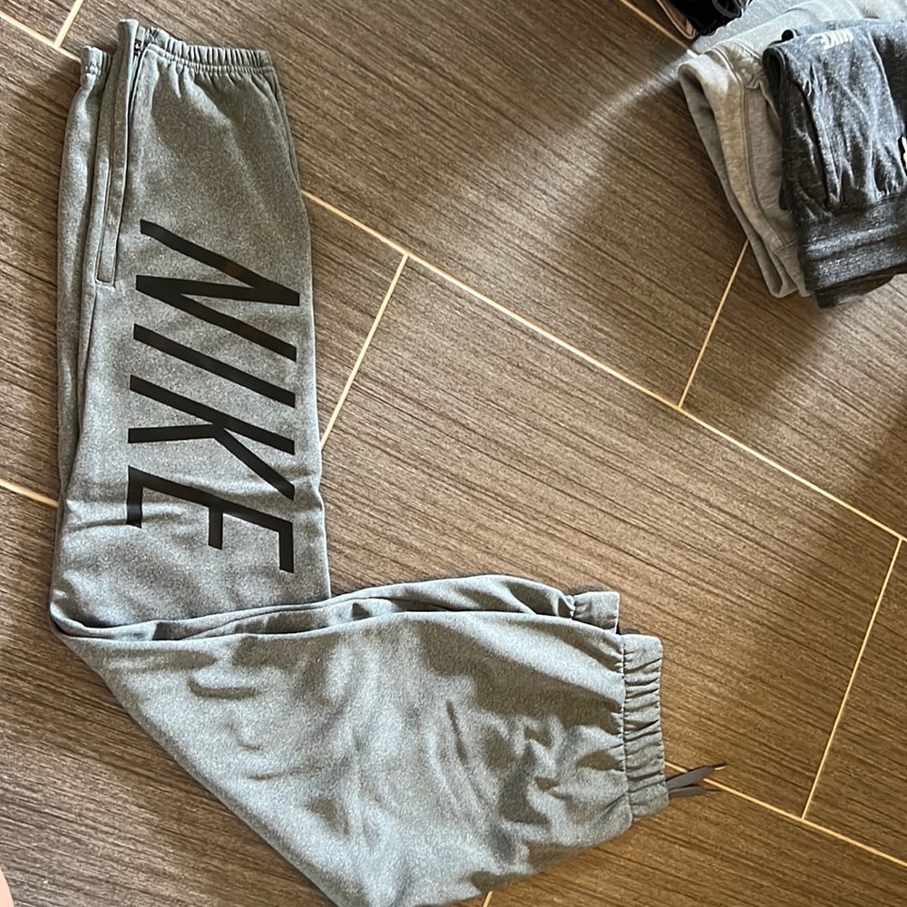 Nike joggers size small